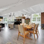 Stunning In With Kitchen Romo
