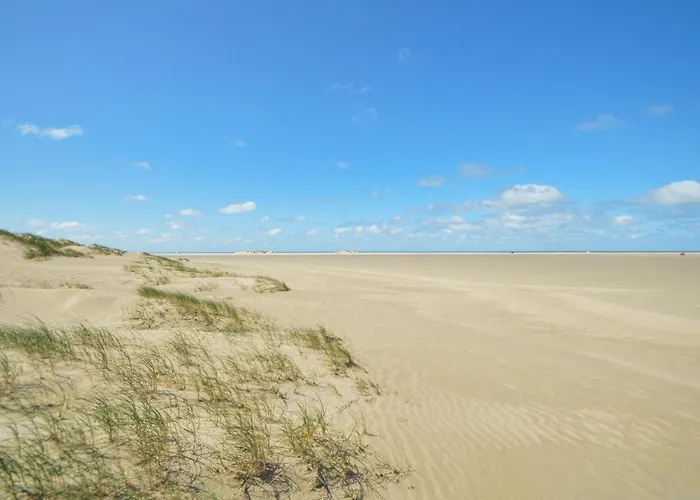 Holiday home Stunning In With Kitchen *